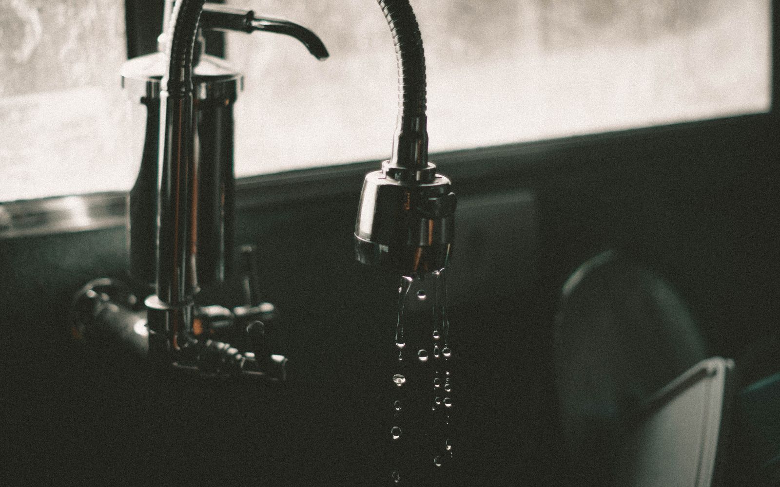 Kitchen faucet